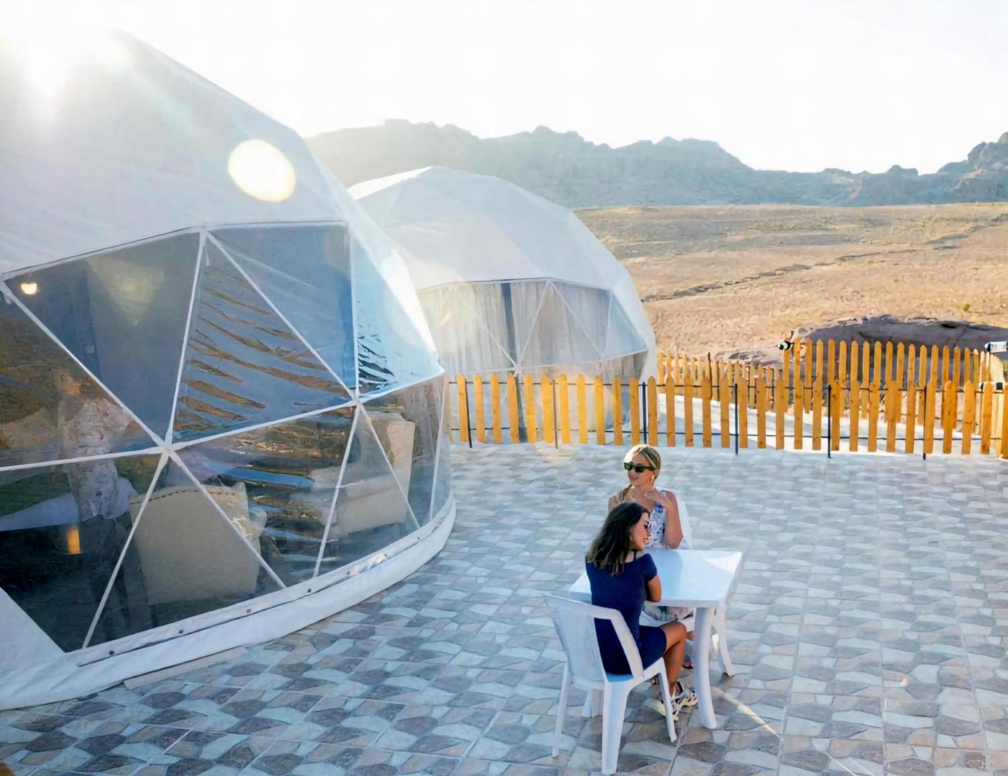 Rum Royal Flower Luxury Camp Wadi Rum Exterior photo